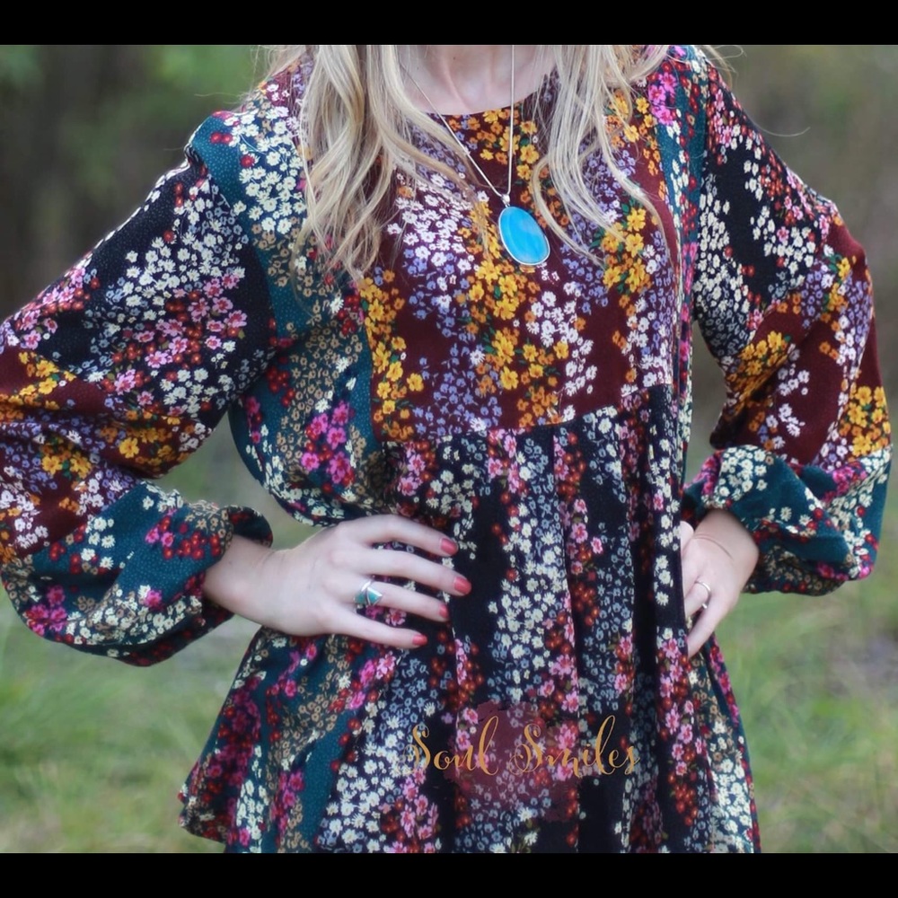 Floral Tunic - Picture 2 of 2